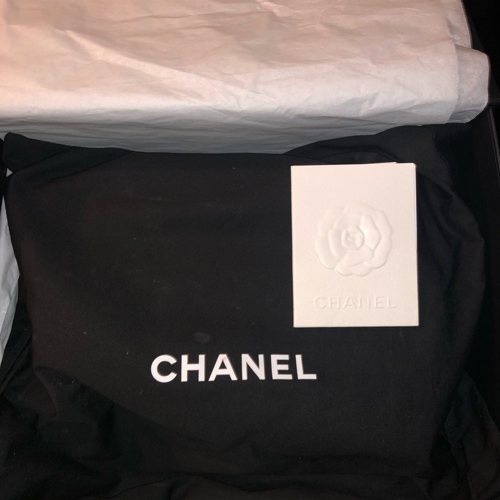 Chanel gold and silver stud crossbody bag - Picture 8 of 15